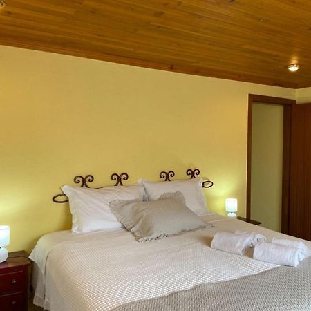 Appartement Casa Do Portao Azul - Dourada à Atouguia Da Baleia Extérieur photo